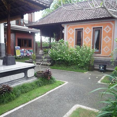 Pratama House Apartment Ubud  Exterior photo